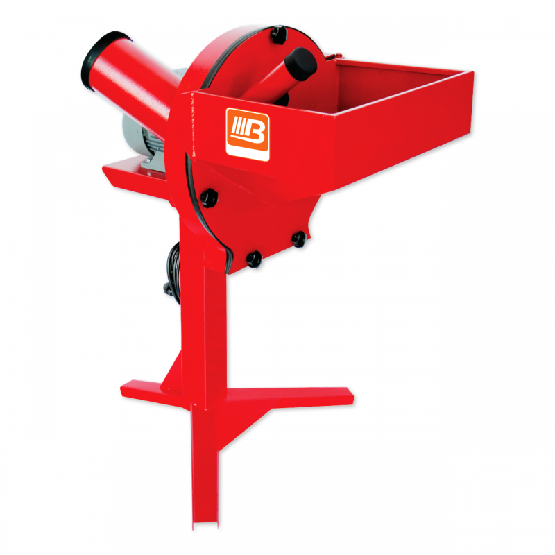 Grain threshing and grinding machine